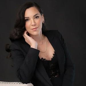 Jennifer M. Becker instructor picture